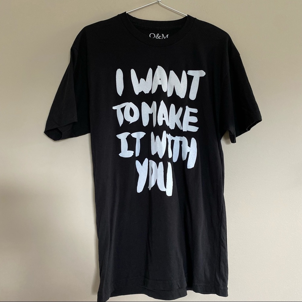 O&M New York Men’s Statement Black T-shirt size M